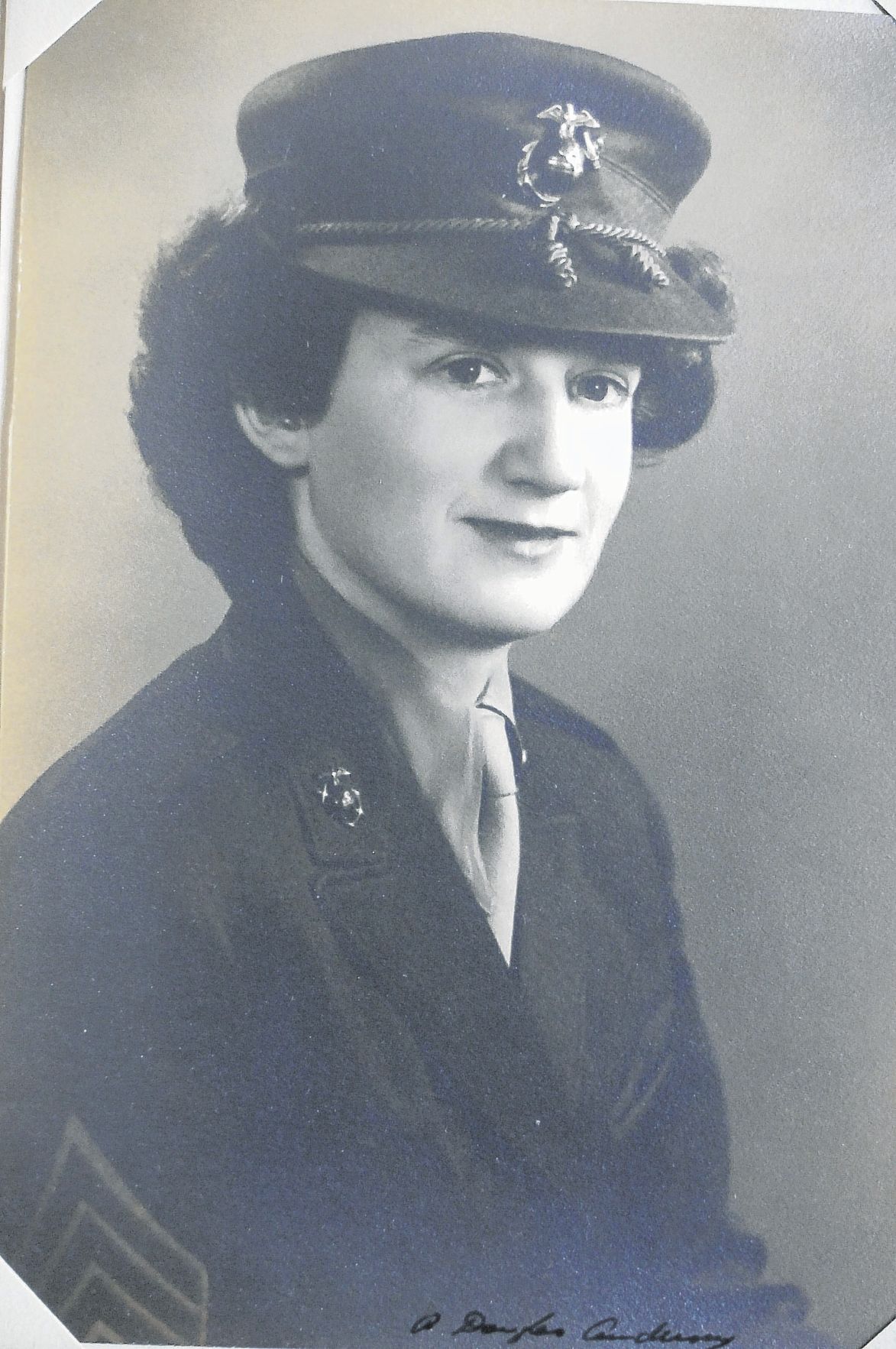 Cole, Dorothy - Marines 1943-1945